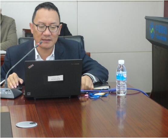 保山移动综合部副总杨涛在培训中宣贯省移动对车辆治理的有关要求事项。
